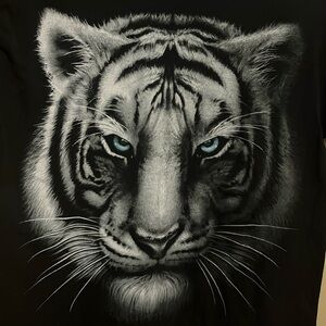White Tiger Face Small T Shirt 100%‎ Cotton Black Tee DOM Tiger Blue Eyes.